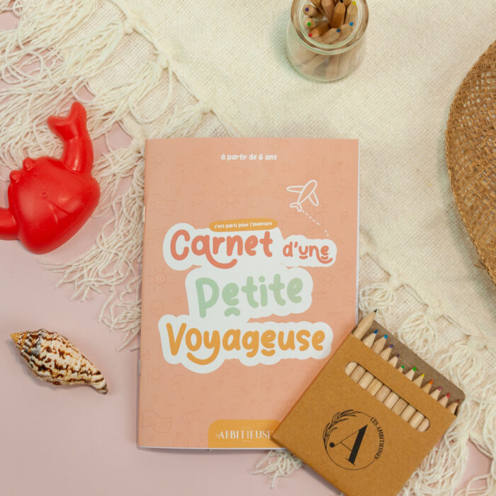 Couverture carnet de voyages fille